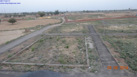 residential plot on nh8